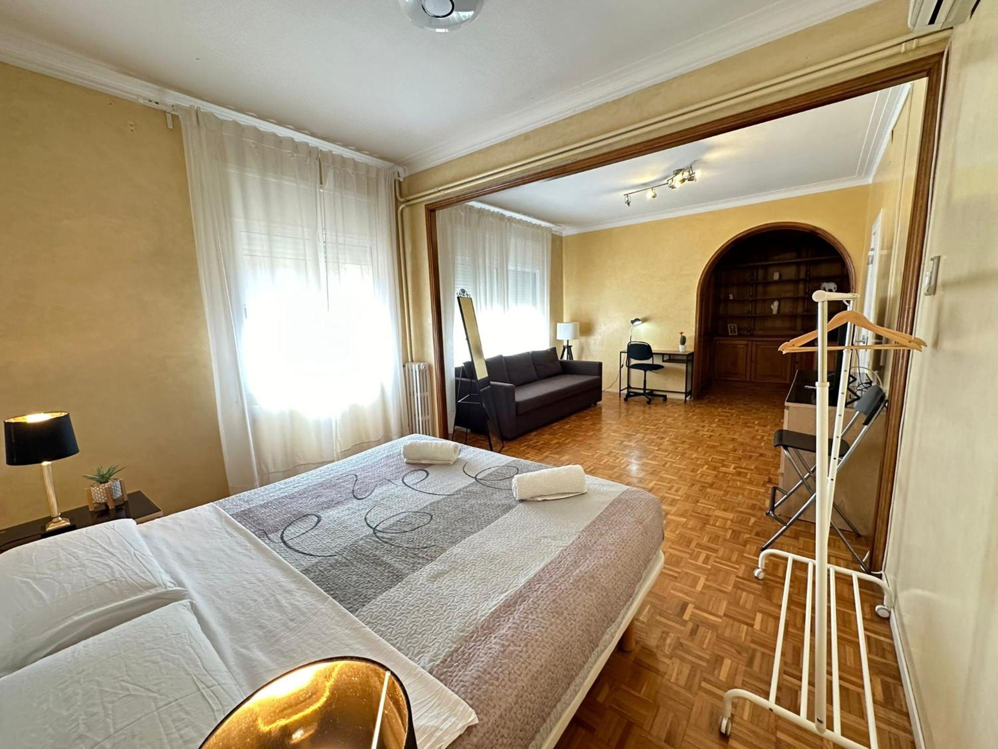 Rooms Villaroel Barcelona Exterior photo