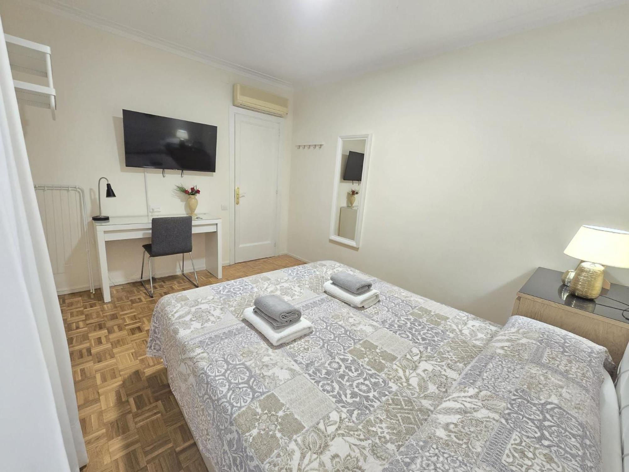 Rooms Villaroel Barcelona Exterior photo