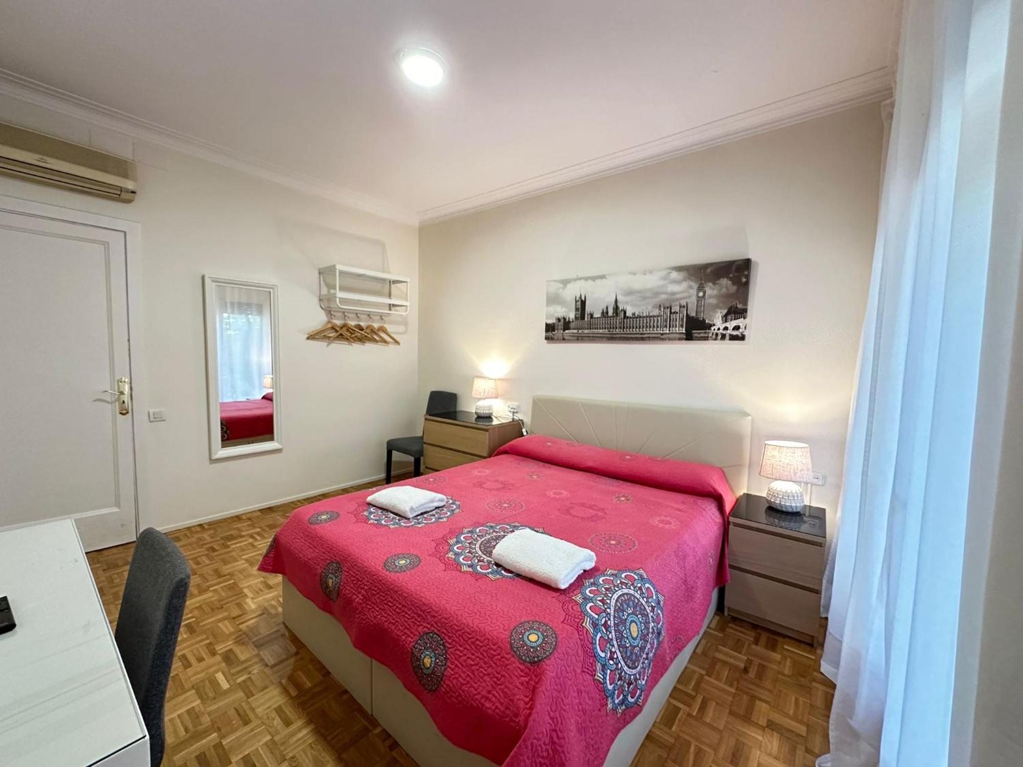 Rooms Villaroel Barcelona Exterior photo